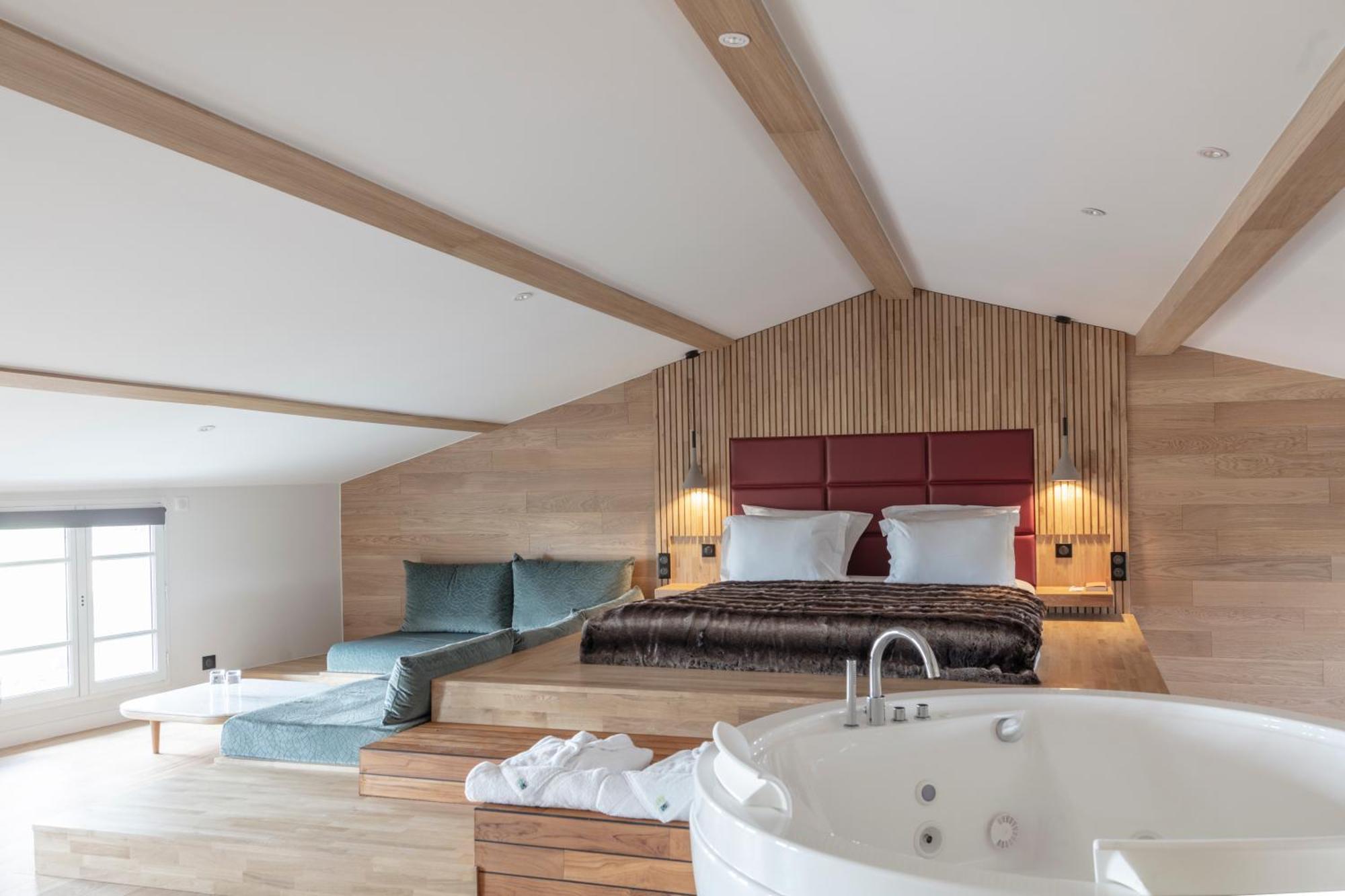 Hotel & Restaurant Origines Par Adrien Descouls - Teritoria Le Broc  Eksteriør bilde