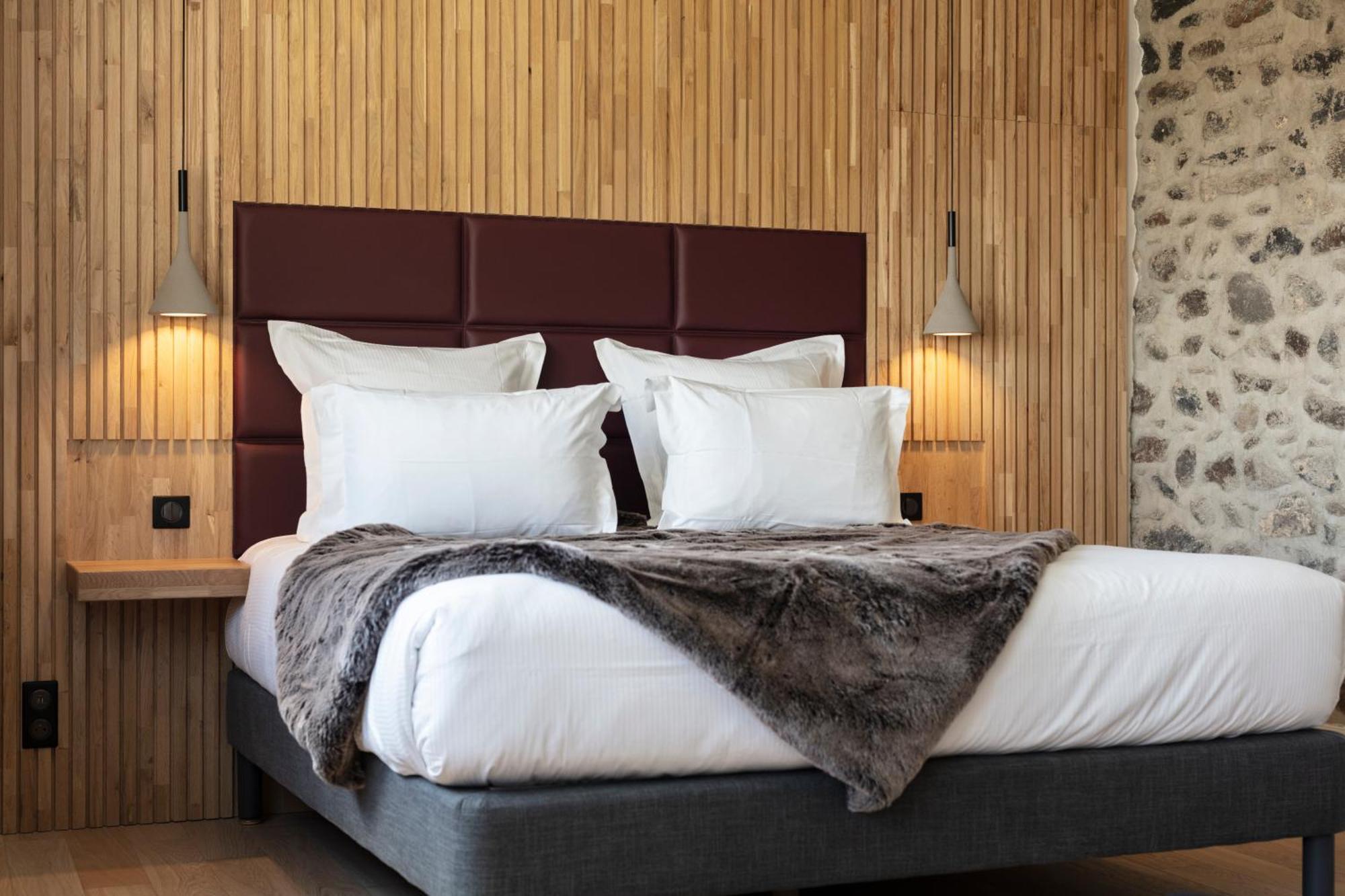 Hotel & Restaurant Origines Par Adrien Descouls - Teritoria Le Broc  Rom bilde