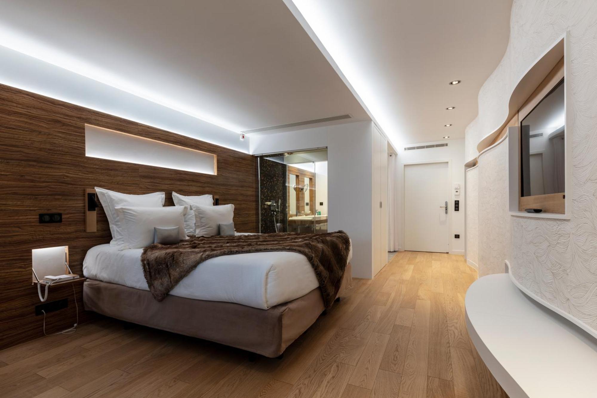 Hotel & Restaurant Origines Par Adrien Descouls - Teritoria Le Broc  Rom bilde