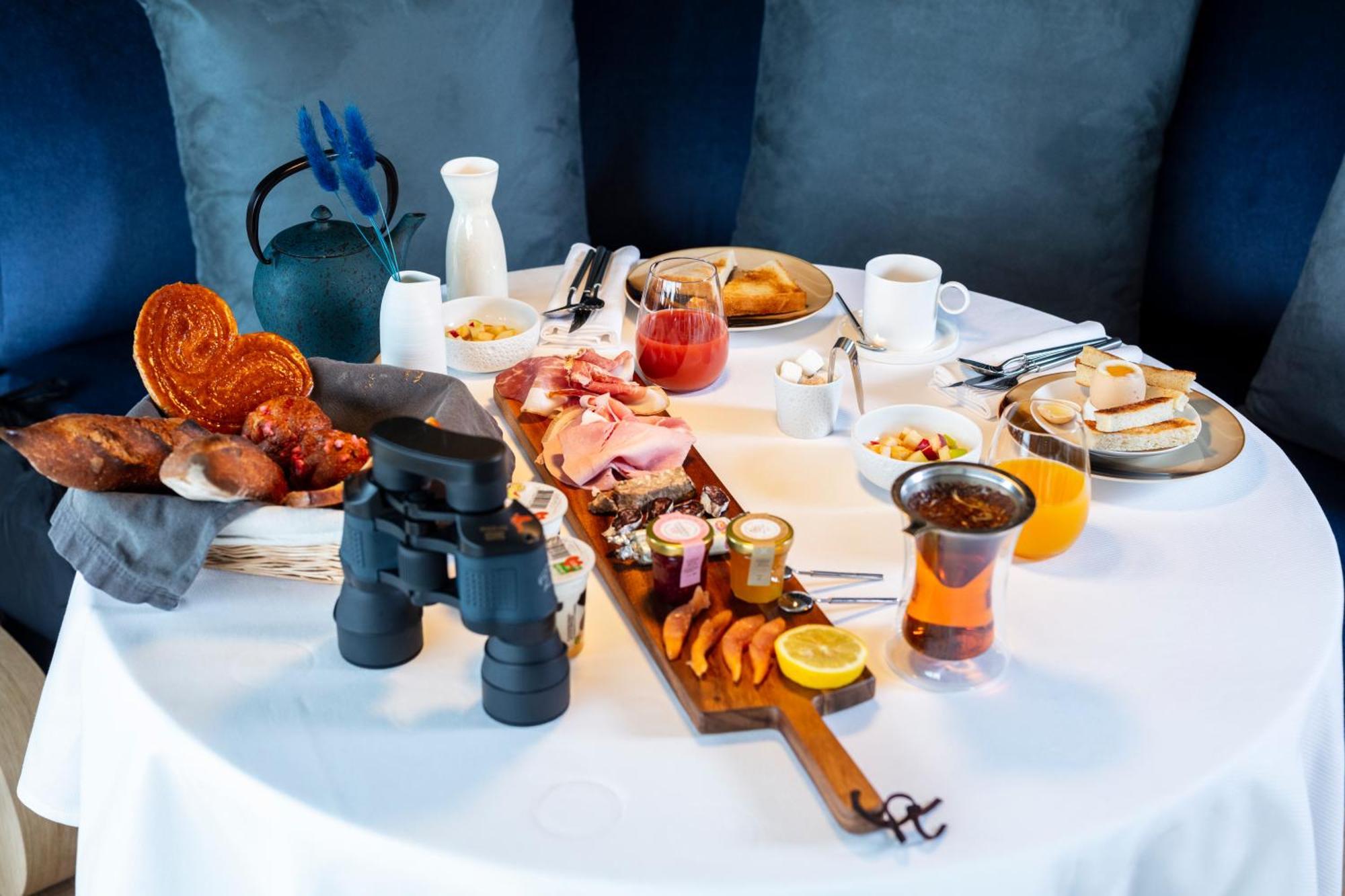 Hotel & Restaurant Origines Par Adrien Descouls - Teritoria Le Broc  Eksteriør bilde