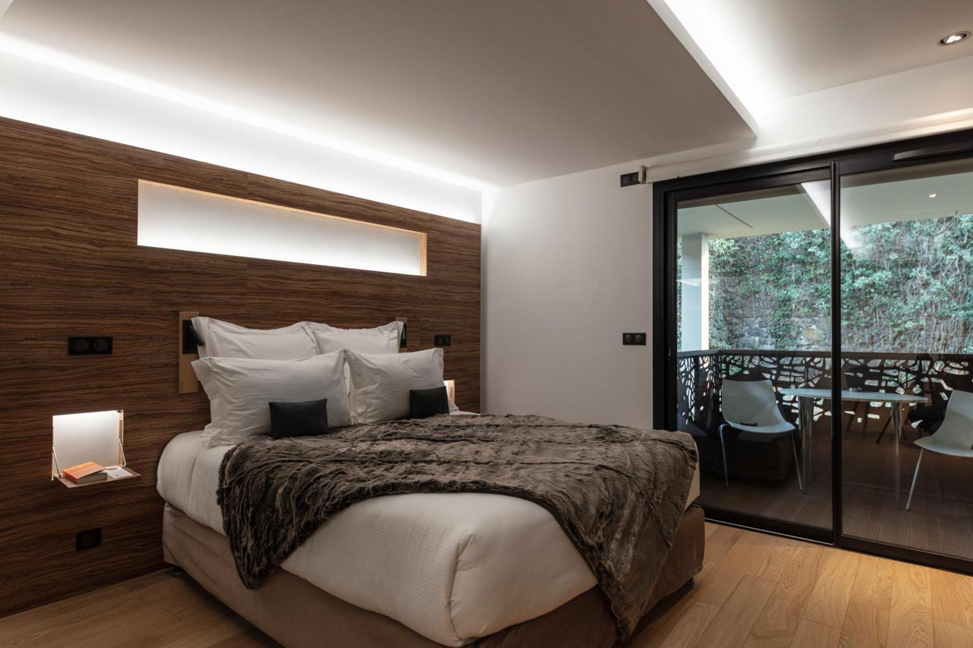 Hotel & Restaurant Origines Par Adrien Descouls - Teritoria Le Broc  Rom bilde