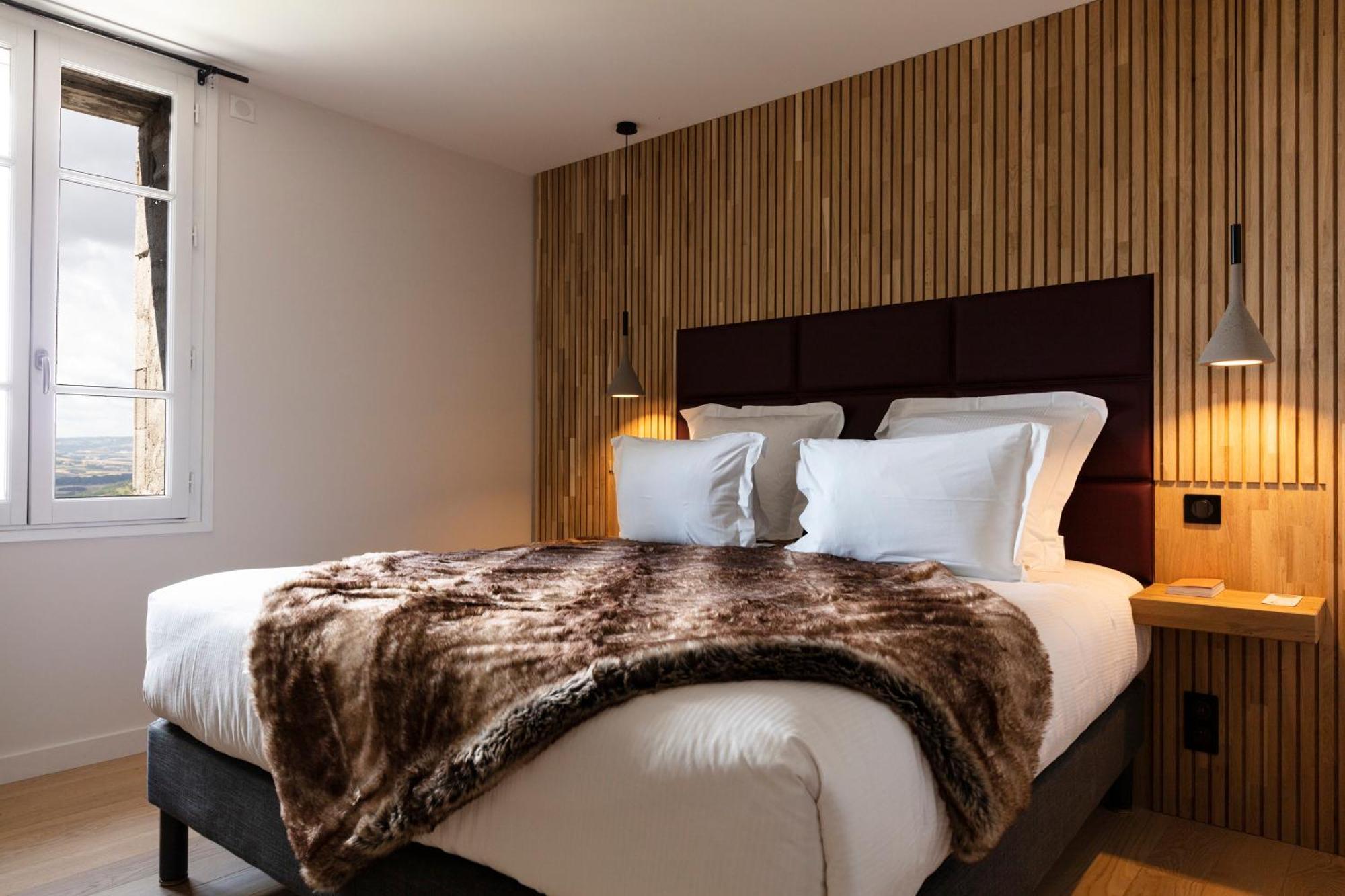 Hotel & Restaurant Origines Par Adrien Descouls - Teritoria Le Broc  Rom bilde